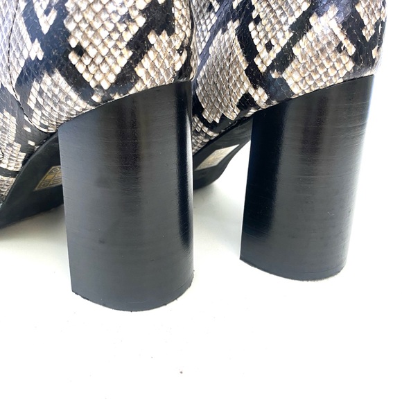 Jeffrey Campbell Women’s Snake Print Raven Pointed Toe Ankle Boots - Picture 11 of 16